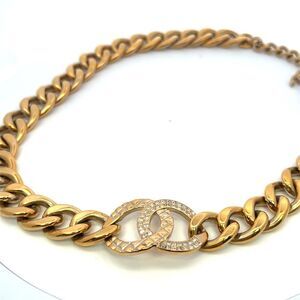 Chanel REV Gold Golden Cuban Link Chain Crystal CC Logo Choker Pendant Necklace